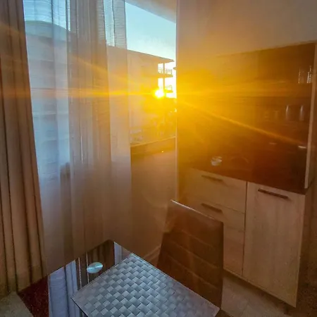 Tres Jolie A 2 Minutes De La Et Du Port De Apartment *